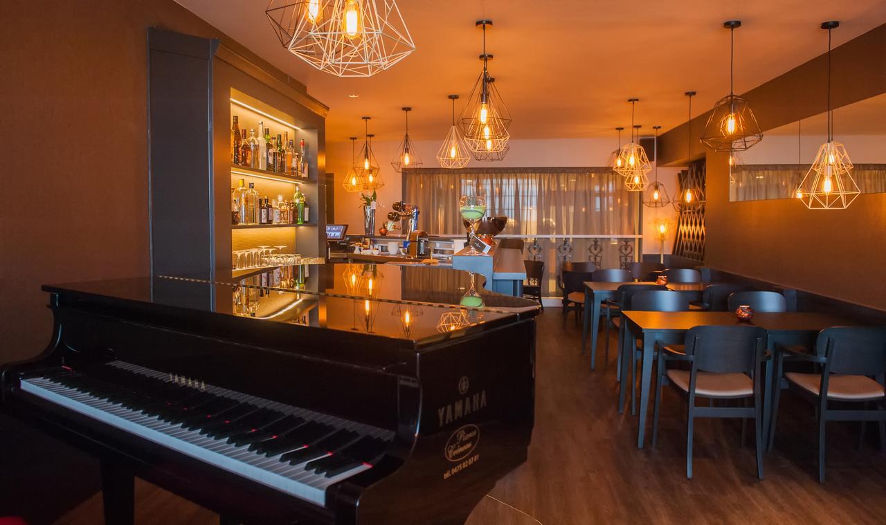 C-Hotels Andromeda Остенде Екстер'єр фото